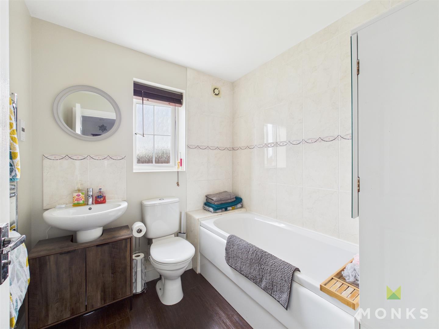 2 Barber Close, Oswestry, SY11 2UE For Sale